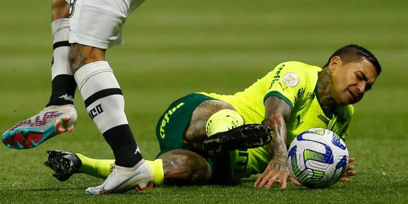 Dudu se lesionou em jogo contra o Vasco (Reprodução: Internet) Dudu se lesionou em jogo contra o Vasco (Reprodução: Internet)