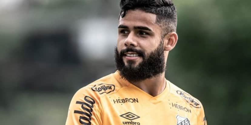 Felipe Jonatan, lateral-esquerdo do Santos - (Foto: Reprodução / Internet) Felipe Jonatan, lateral-esquerdo do Santos - (Foto: Reprodução / Internet)