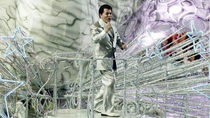 Silvio Santos derrubou a programação do SBT e retransmitiu imagens da Globo (Foto: Reprodução/ Internet) Silvio Santos derrubou a programação do SBT e retransmitiu imagens da Globo (Foto: Reprodução/ Internet)