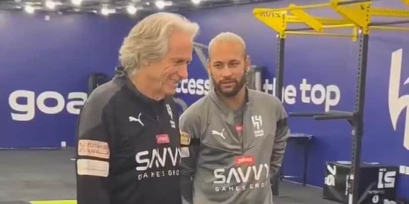 Jorge Jesus e Neymar conversam na academia do Al-Hilal — Foto: Reprodução Jorge Jesus e Neymar conversam na academia do Al-Hilal — Foto: Reprodução
