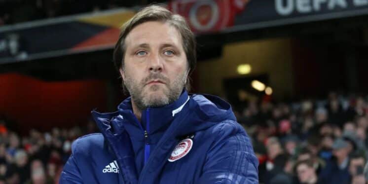Pedro Martins, técnico do Olympiacos, foi entrevistado pelo São Paulo — Foto: Getty Images Pedro Martins, técnico do Olympiacos, foi entrevistado pelo São Paulo — Foto: Getty Images