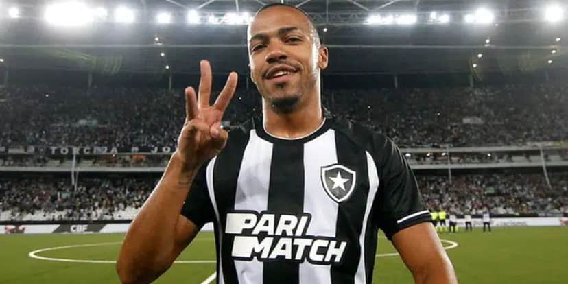 Marlon Freitas com a camisa do Botafogo - Getty Images Marlon Freitas com a camisa do Botafogo - Getty Images