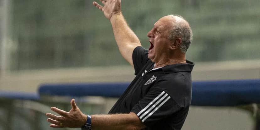 Felipão reclamando em um jogo do Atlético-MG - Foto: Icon Sport Felipão reclamando em um jogo do Atlético-MG - Foto: Icon Sport