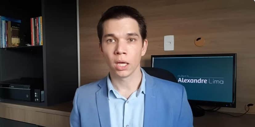Doutor Alexandre Lima trouce uma receita eficaz às mulheres (Reprodução: Youtube) Doutor Alexandre Lima trouce uma receita eficaz às mulheres (Reprodução: Youtube)