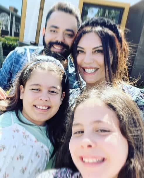 Márcia Goldschmidt ao lado dos filhos (Foto: Reprodução / Instagram) Márcia Goldschmidt ao lado dos filhos (Foto: Reprodução / Instagram)