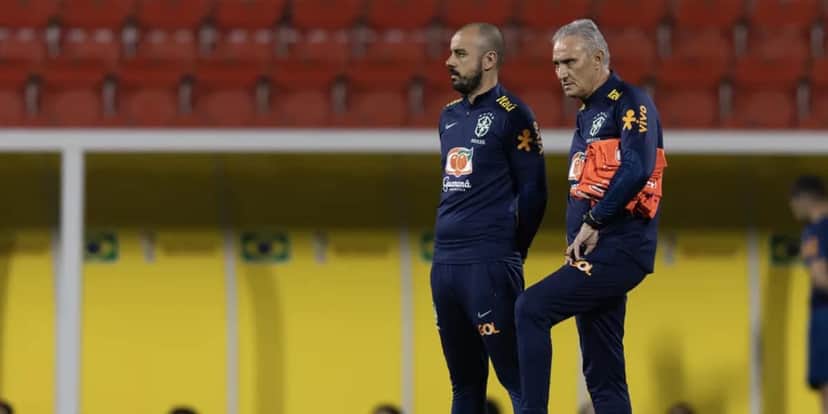 Tite e Bruno Baquete quando atuavam na Seleção Brasileira (Foto: Divulgação) Tite e Bruno Baquete quando atuavam na Seleção Brasileira (Foto: Divulgação)