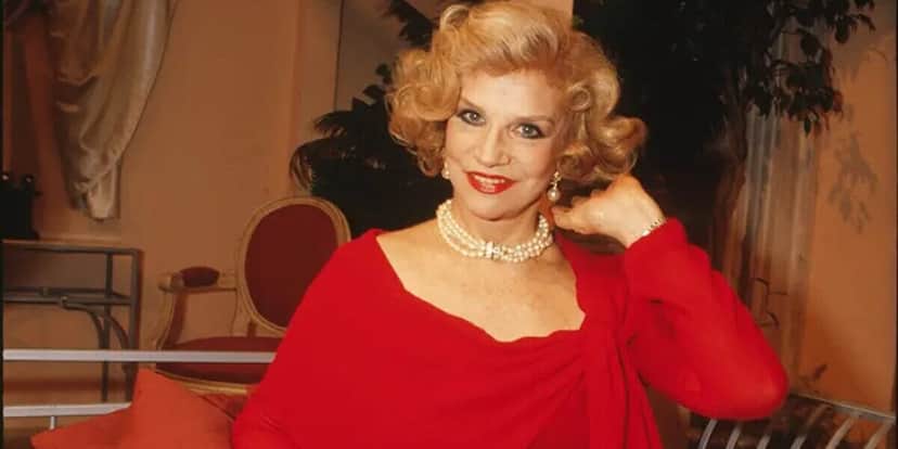 http://tvfoco.uai.com.br/wp-content/uploads/2015/05/Daniela-Mercury.jpg
