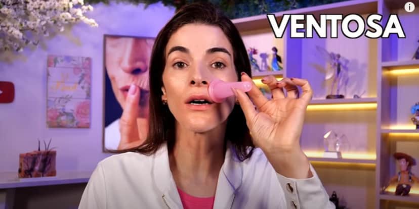 Ventosa ajuda a acabar com as rugas (Reprodução: Youtube) Ventosa ajuda a acabar com as rugas (Reprodução: Youtube)