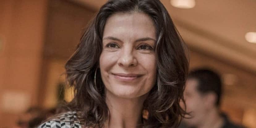 Atriz segue carreira artística fora da Globo (Reprodução/UOL) Atriz segue carreira artística fora da Globo (Reprodução/UOL)
