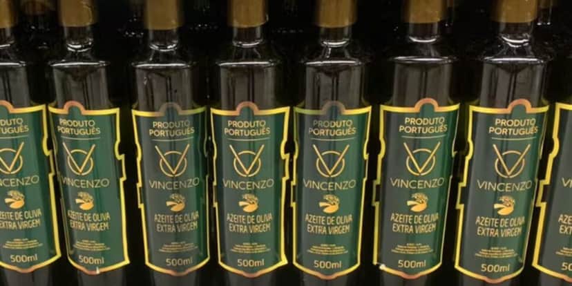Azeite de Oliva Extra Virgem, marca Vincenzo teve apenas 1 lote afetado (Reprodução: Internet) Azeite de Oliva Extra Virgem, marca Vincenzo teve apenas 1 lote afetado (Reprodução: Internet)