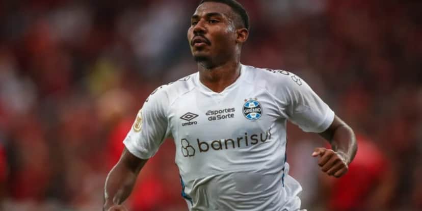 Cuibano, lateral-esquerdo- do Grêmio, fechado acordo com o Botafogo - (Foto: Reprodução / Internet) Cuibano, lateral-esquerdo- do Grêmio, fechado acordo com o Botafogo - (Foto: Reprodução / Internet)