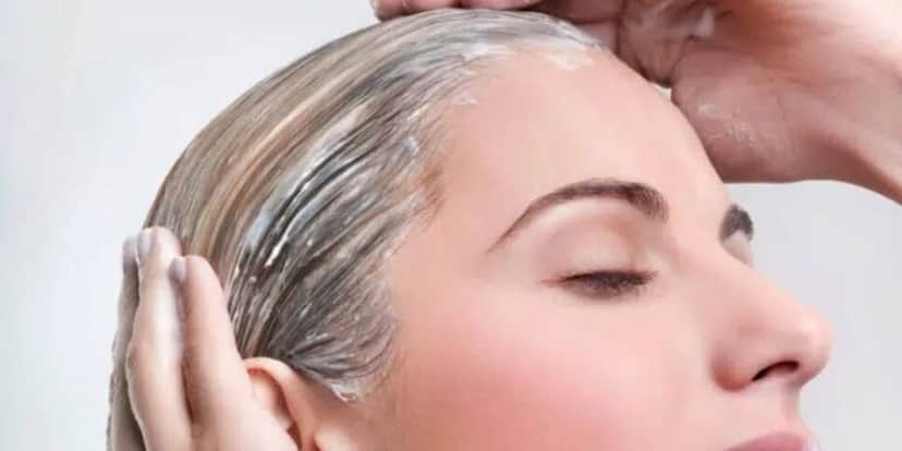 Aplique depois de deixar esfriar na geladeira (Reprodução: Internet) Aplique depois de deixar esfriar na geladeira (Reprodução: Internet)