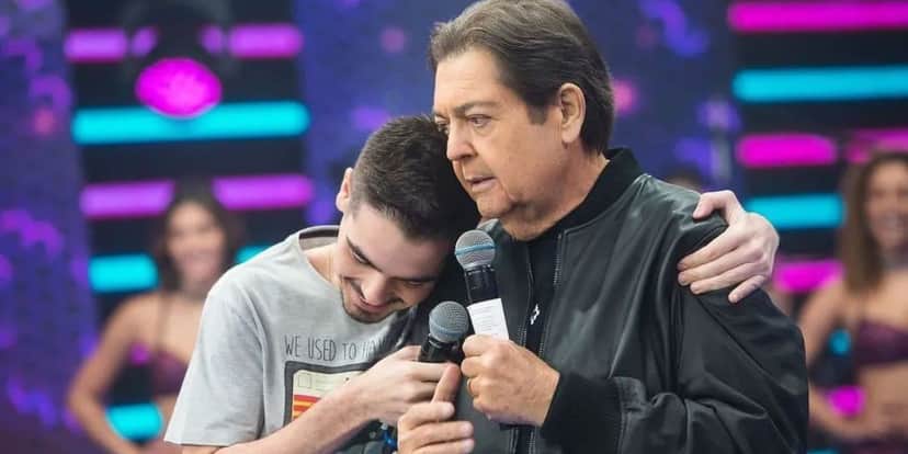 http://tvfoco.uai.com.br/wp-content/uploads/2015/05/Daniela-Mercury.jpg http://tvfoco.uai.com.br/wp-content/uploads/2015/05/Daniela-Mercury.jpg