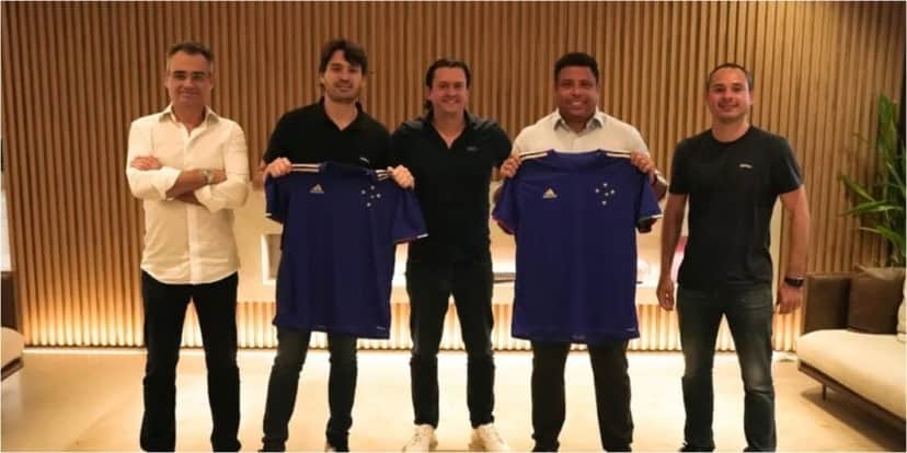 Ronaldo Fenômeno tornou-se proprietário do Cruzeiro em 2021 (Foto: Reprodução / Internet) Ronaldo Fenômeno tornou-se proprietário do Cruzeiro em 2021 (Foto: Reprodução / Internet)