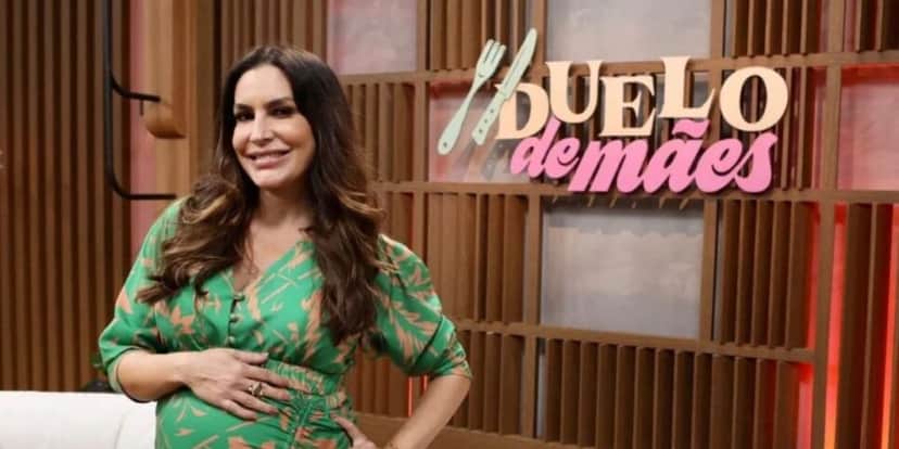 Quando estava grávida, apresentou o Duelo de Mães (Reprodução: Band)