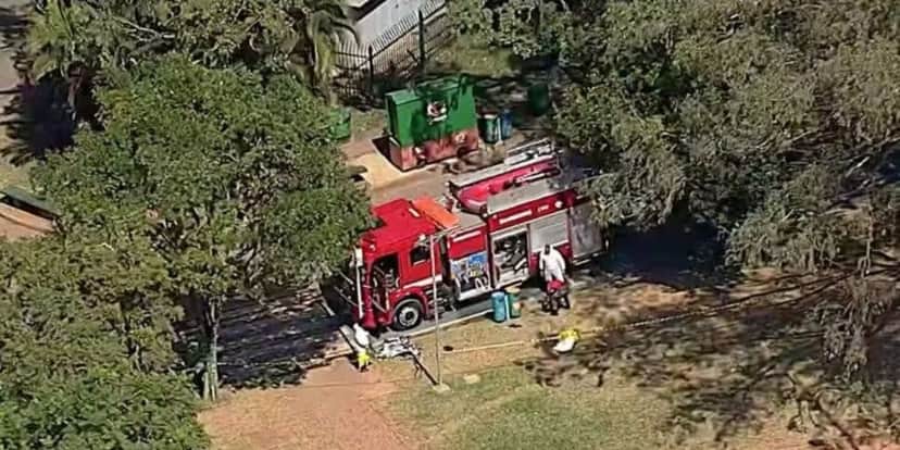 Corpo de bombeiros encontram pessoa no lago (Reprodução/Estadão) Corpo de bombeiros encontram pessoa no lago (Reprodução/Estadão)
