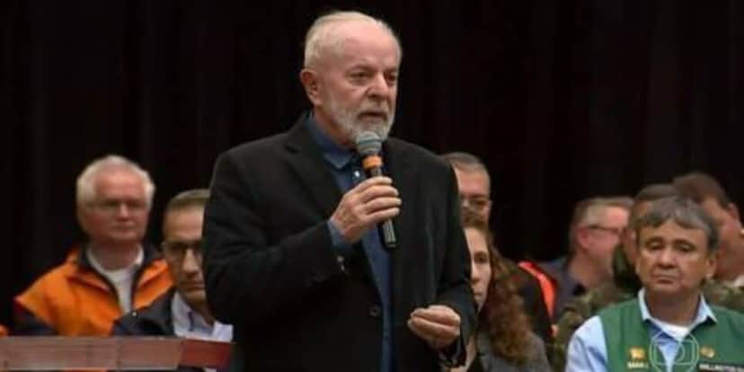 Lula anuncia auxílio extra para vítimas das enchentes do RS (Reprodução/Globo) Lula anuncia auxílio extra para vítimas das enchentes do RS (Reprodução/Globo)