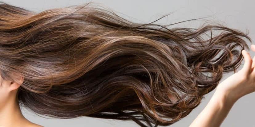 Fique com o cabelo forte e brilhante (Reprodução: Internet)