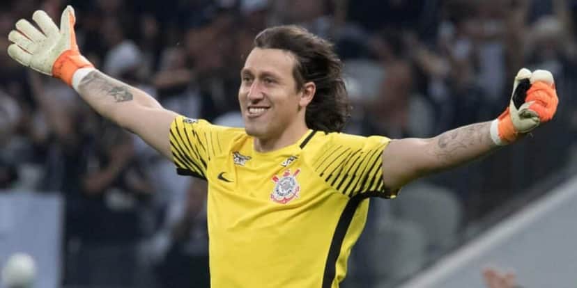Cássio está de malas prontas pra deixar o Corinthians - Foto: Internet Cássio está de malas prontas pra deixar o Corinthians - Foto: Internet
