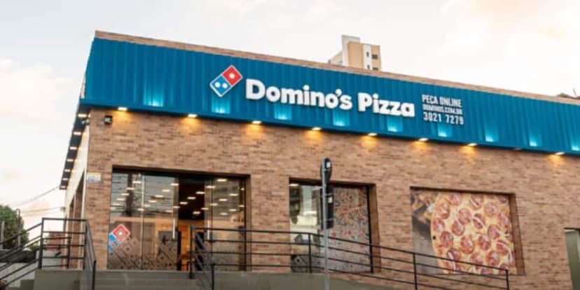 A rede é uma das maiores pizzarias do mundo (Reprodução: Domino's/Divulgação) A rede é uma das maiores pizzarias do mundo (Reprodução: Domino's/Divulgação)