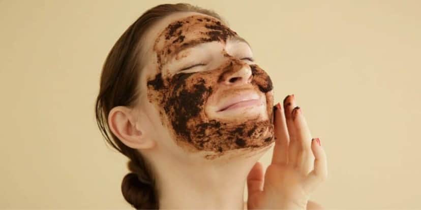 No rosto é para acabar com as rugas e rejuvenescer a pele (Reprodução: Internet) No rosto é para acabar com as rugas e rejuvenescer a pele (Reprodução: Internet)