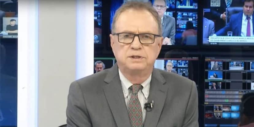 O apresentador agora comanda o jornal na Rede Brasil (Reprodução: Rede Brasil) O apresentador agora comanda o jornal na Rede Brasil (Reprodução: Rede Brasil)