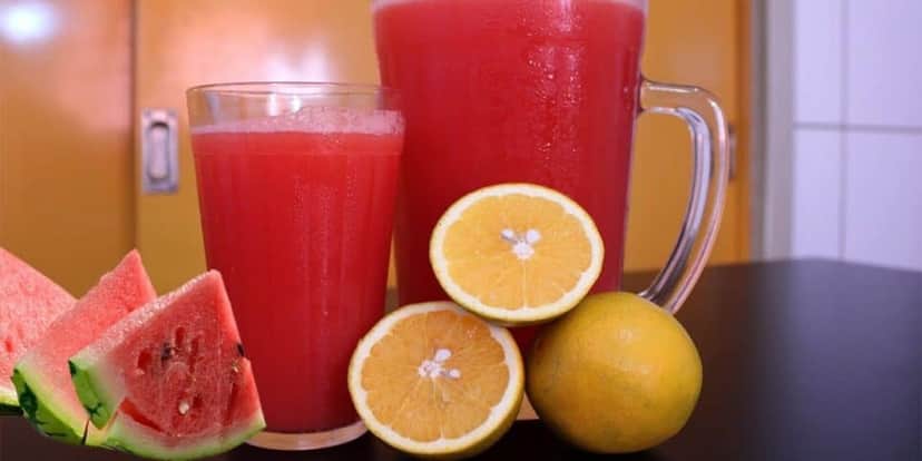 Mistura de melancia e laranja te deixam 40 anos mais jovem (Reprodução: Internet) Mistura de melancia e laranja te deixam 40 anos mais jovem (Reprodução: Internet)