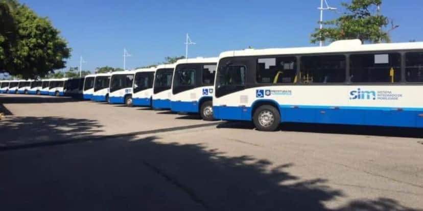 Das 4h até às 7h os ônibus em Florianópolis não circularam (Reprodução: Internet) Das 4h até às 7h os ônibus em Florianópolis não circularam (Reprodução: Internet)