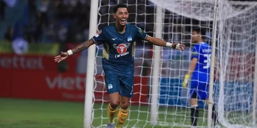 O jogador de 27 anos jogava no Vietnã desde 2022 (Foto: Divulgação) O jogador de 27 anos jogava no Vietnã desde 2022 (Foto: Divulgação)