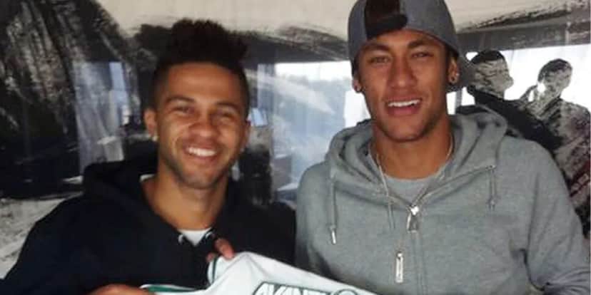 Serginho e Neymar, são amigos desde as categorias de base do Santos - (Foto: Reprodução / Internet) Serginho e Neymar, são amigos desde as categorias de base do Santos - (Foto: Reprodução / Internet)