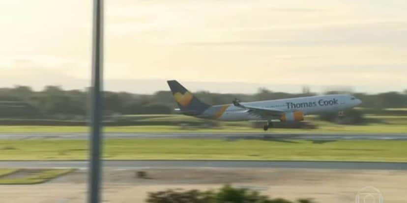 Avião Thomas Cook (Foto: Reprodução / Globo) Avião Thomas Cook (Foto: Reprodução / Globo)