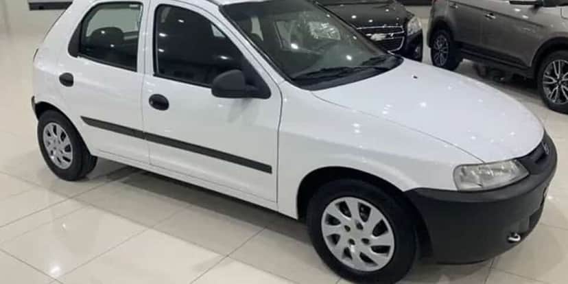 Chevrolet Celta Spirit 1.0 (2005) (Foto: Reprodução - Carrosnaweb) Chevrolet Celta Spirit 1.0 (2005) (Foto: Reprodução - Carrosnaweb)