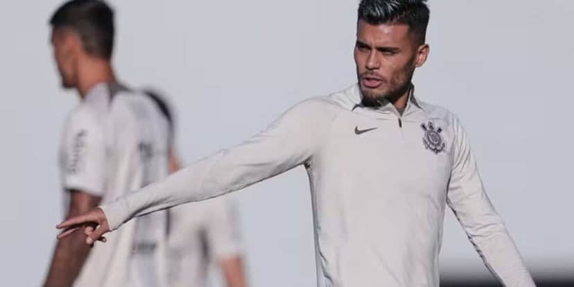 Fausto Vera virou alvo do mercado e recebeu sondagens — Foto: Rodrigo Coca/Agência Corinthians Fausto Vera virou alvo do mercado e recebeu sondagens — Foto: Rodrigo Coca/Agência Corinthians