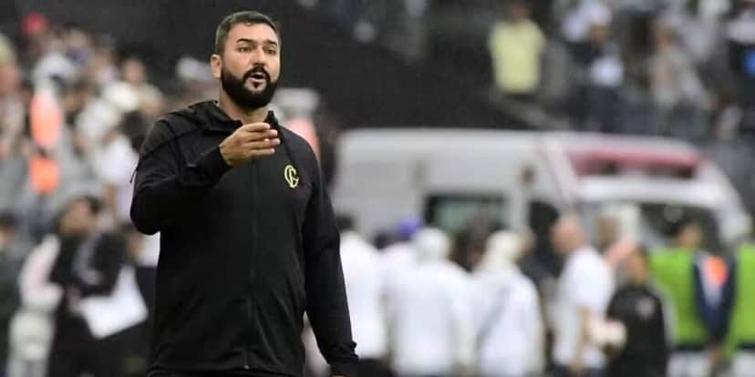 Danilo, técnico do Corinthians na Copinha — Foto: Marcos Ribolli Danilo, técnico do Corinthians na Copinha — Foto: Marcos Ribolli