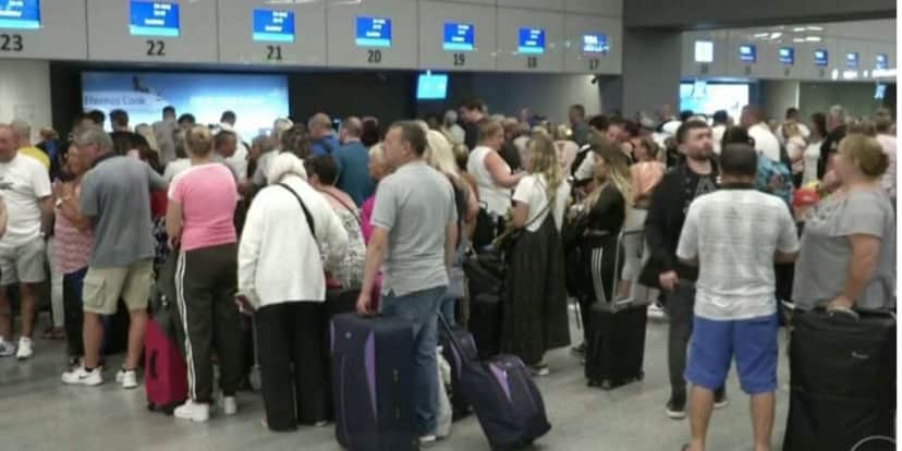 Passageiros em aeroporto (Foto: Reprodução / Globo) Passageiros em aeroporto (Foto: Reprodução / Globo)
