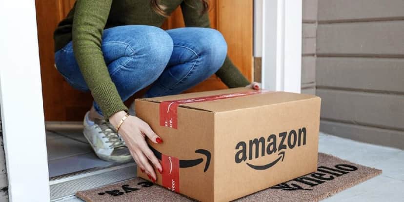 Cliente recebendo pedidos da Amazon (Foto: Reprodução/Internet) Cliente recebendo pedidos da Amazon (Foto: Reprodução/Internet)