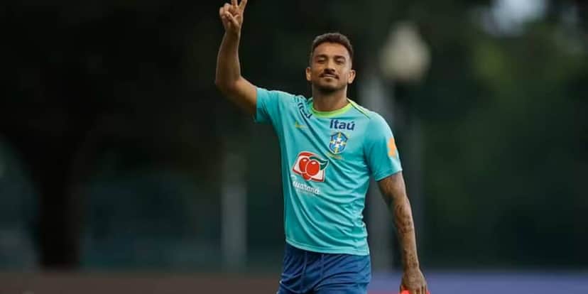 Danilo, de 32 anos, é titular da seleção brasileira — Foto: Rafael Ribeiro / CBF Danilo, de 32 anos, é titular da seleção brasileira — Foto: Rafael Ribeiro / CBF