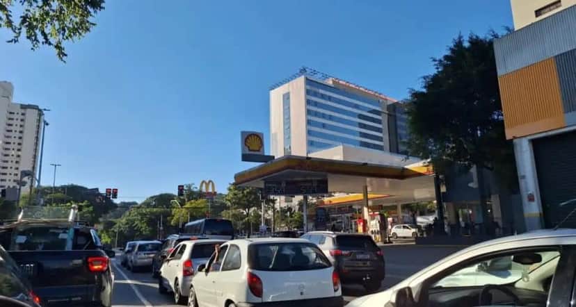 McDonald’s, Santander, Shell, entre outros estabelecimentos serão desapropriados para a obra (Foto: Reprodução / Diário dos Trilhos) McDonald’s, Santander, Shell, entre outros estabelecimentos serão desapropriados para a obra (Foto: Reprodução / Diário dos Trilhos)