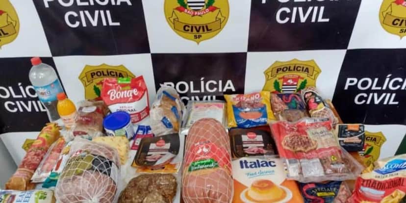 Alimentos vencidos são apreendidos em depósito de frios em Tambaú — Foto: Polícia Civil/Divulgação Alimentos vencidos são apreendidos em depósito de frios em Tambaú — Foto: Polícia Civil/Divulgação