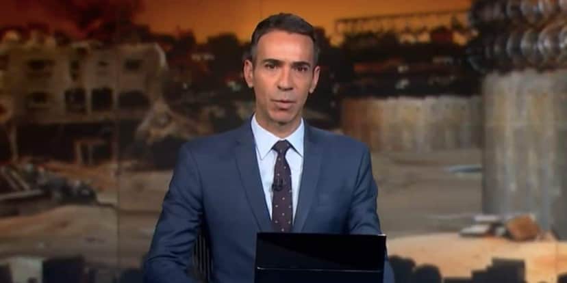César Tralli no Jornal Nacional (Foto: Reprodução / Globo) César Tralli no Jornal Nacional (Foto: Reprodução / Globo)