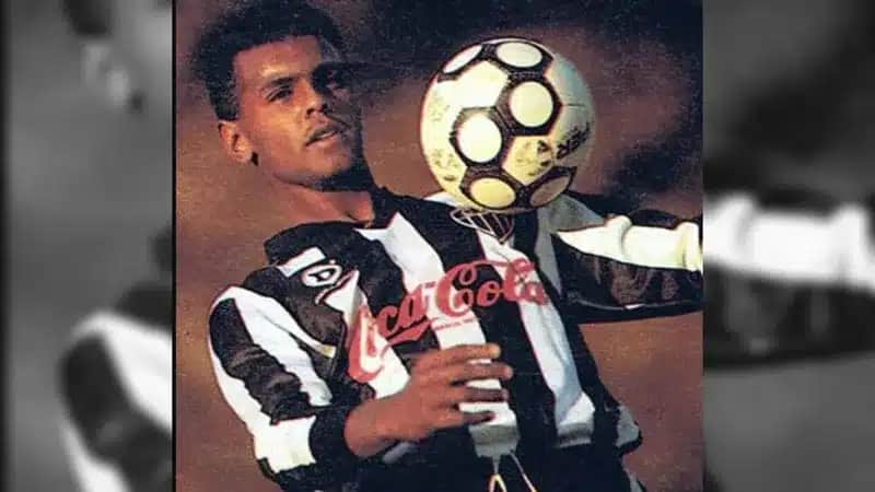 http://tvfoco.uai.com.br/wp-content/uploads/2015/05/Daniela-Mercury.jpg