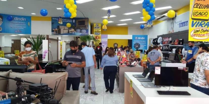 http://tvfoco.uai.com.br/wp-content/uploads/2015/05/Daniela-Mercury.jpg