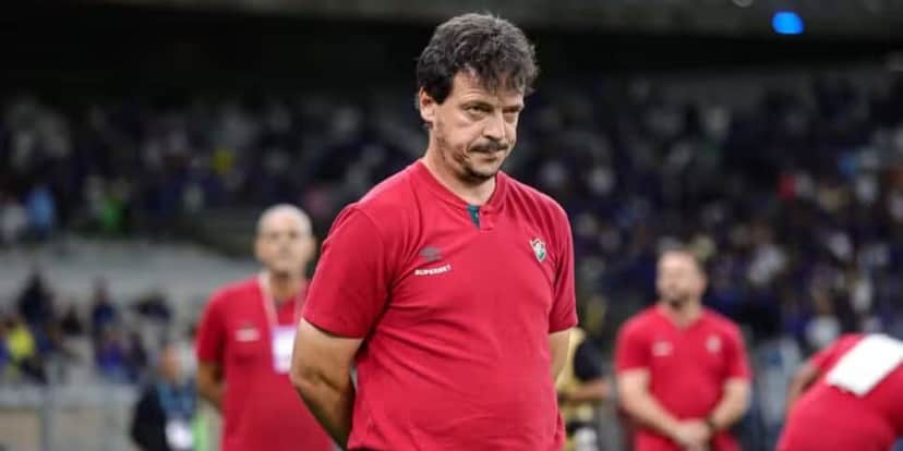 Fernando Diniz está fora do Fluminense há 1 semana (Reprodução: Gilson Lobo/AGIF) Fernando Diniz está fora do Fluminense há 1 semana (Reprodução: Gilson Lobo/AGIF)
