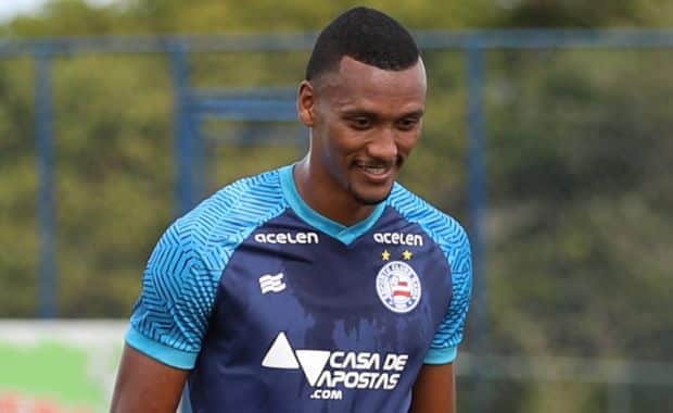 Jogador de futebol, Rezende (Foto: Reprodução / Felipe Oliveira / EC Bahia) Jogador de futebol, Rezende (Foto: Reprodução / Felipe Oliveira / EC Bahia)