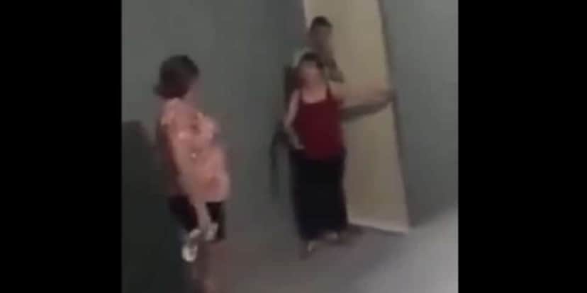 Pastor evangélico é pego no motel com a sogra pela esposa e baixaria toma conta (Foto: Divulgação) Pastor evangélico é pego no motel com a sogra pela esposa e baixaria toma conta (Foto: Divulgação)
