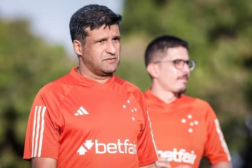 Wesley Carvalho comandará a equipe até que Fernando Seabra possa assumir (Foto: Gustavo Aleixo/Cruzeiro) Wesley Carvalho comandará a equipe até que Fernando Seabra possa assumir (Foto: Gustavo Aleixo/Cruzeiro)