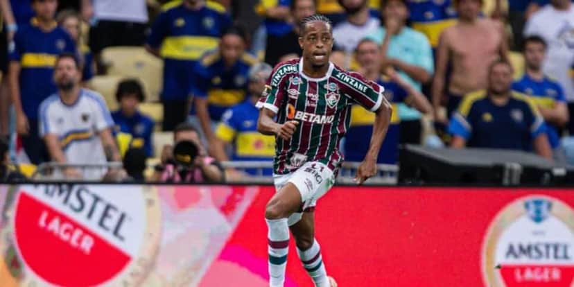Keno fora do jogo contra o Flamengo Keno fora do jogo contra o Flamengo