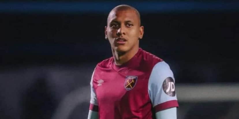 O famoso jogador de futebol, Luizão, do West Ham deve assinar com o Timão (Foto: Divulgação/West Ham) O famoso jogador de futebol, Luizão, do West Ham deve assinar com o Timão (Foto: Divulgação/West Ham)