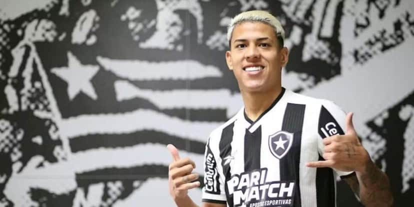 Matheus Martins, atacante custou R$60 milhões (Reprodução: Vítor Silva) Matheus Martins, atacante custou R$60 milhões (Reprodução: Vítor Silva)