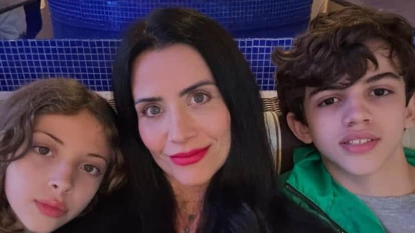 A ex-braço direito de Silvio Santos com seus dois filhos (Foto: Reprodução/ Instagram/ Montagem TV Foco) A ex-braço direito de Silvio Santos com seus dois filhos (Foto: Reprodução/ Instagram/ Montagem TV Foco)